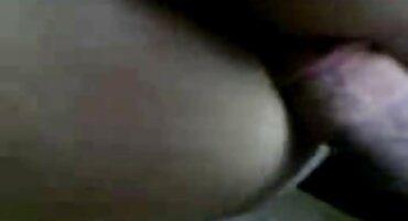 Nesputan debela najbolji domaći porno žena je internet i dao muškarcima na jahti