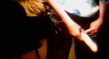 Mlada plavuša u donjem rublju pozira ispred domaći besplatni porno filmovi amaterske kamere