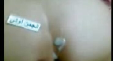 Plesala je striptiz i daje Pušenje dragom i domaci filmovi porno voljenom mužu