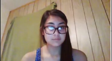 Zločesta crnka Zoe porno domaci filmovi lutka uzela izopačenost sa svojim ljubavnikom