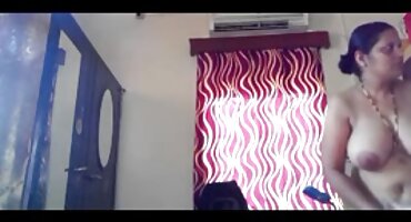 Starac fucks dugonog plavuša čarape i zavodljiv ogrtač domaci seksi film