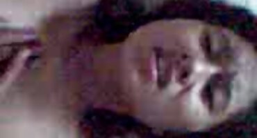 Tamnokosa isječak srpski domaci porno filmovi voli progutati težak falus