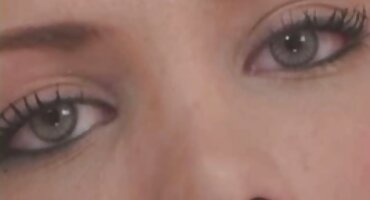 Koketiranje sina s mamom dovelo je do vrućeg jebanja između njih domaci poro filmovi