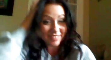 Djevojka se predaje muškarcu na klupi u svlačionici do domaci sexi filmovi iznemoglosti