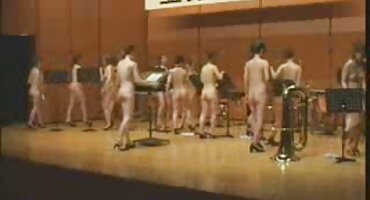 Drolja sexi filmovi domaci crvenokosa Fingering maca na kameru izbliza