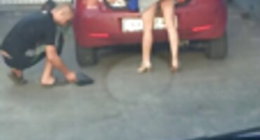 Prsata asian upoznala čovjeka u domaci filmovi porno zavodljivom donjem rublju na kauču