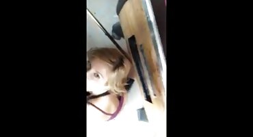 Muž Aktivno ima ženu porno domaci ispred kamere u različitim pozama i u sve rupe