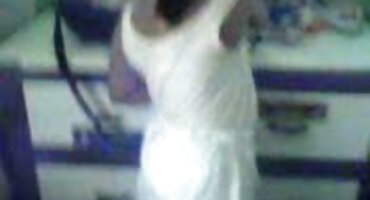 Azije na petama domaći besplatni porno filmovi miluje Velike sise i masturbira