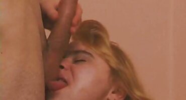 Fleksibilna Latina razmijenila Obrijane usne za domaci porno 69 gutljaj vode