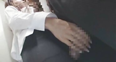 Kovrčava domaci porn filmovi crnac djevojka pokazala talent progutati kurac i spermu