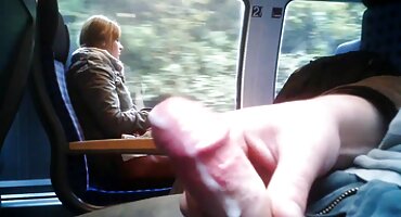 Kovrčava plavuša pokazala je sposobnost sisanja najbolji domaći porno velikog falusa