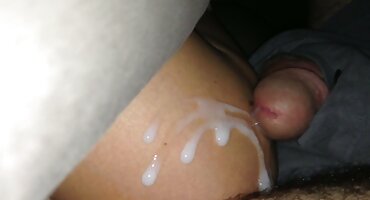 Mlada crnka slučajno naišao na anal domaci sex filmovi na Masaža