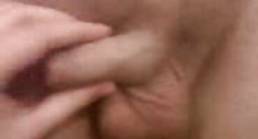 Par čini intenzivan pušenje u kupaonici, dok ne završi porno filmovi domaci