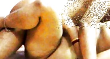 Nježna ličinka uzgajala je iskusnog mužjaka za prljavo jebanje u porno film domaci propuštenim rupama