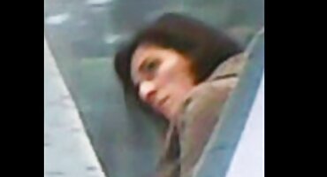 Riđokos azijski koketni očajnički miluje prste domaci xxx filmovi između prstiju