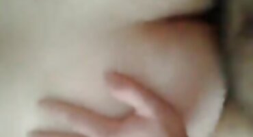 Hrabra Plavuša isisan pijetlovi i dobio sjeme na domaci porno tube licu