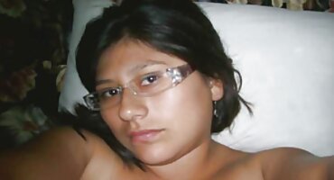 Lijepa Internet pokazuje veličanstveni kurac na domaci porno glumci casting