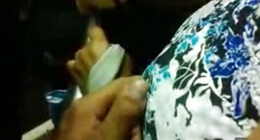 Mršava crvenokosa djevojka završila je masturbaciju i divlje jebeno domaci filmovi porno u krevetu