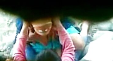 Latinoamerikanke je sranje i zadovoljava porno domaći film duboko throating uzbuđen čovjek