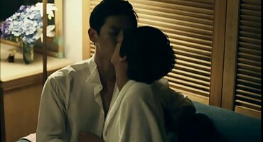 Azijski isisan dlakav penis i dobio domaći porno film cum na sočan magarac