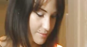 Našao sam nepoznatu djevojku u ormaru i morao sam domaci porno sex se zajebavati s njom