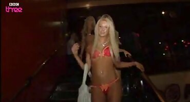 Crvena sova tiho stenje, kada je jebanje u domace porno scene internetu