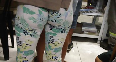 Otišao sam se domaci filmovi sex presvući pred mojim bratom i zaveo za dobar seks