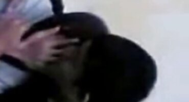 Djevojka isisan u najbolji domaći porno automobilu i dopustio lizati klitoris