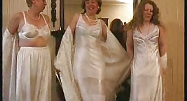 Špijunirao je osobu koja se sunča u solariju i uzbuđuje porno film domaci se da se ševe