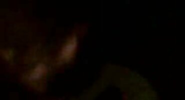 Dvije izopačene crnke prisilile su invalida da ih zajebava na podu domaci porno sex