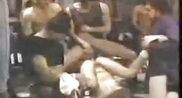 Blonde teen pleasuring sebe na kameru za domaci porno 69 ljubitelje erotike