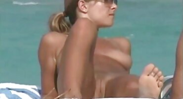 Crnka porno filmovi domaci internet u čarape nagnuo za jebeni pred kamerom