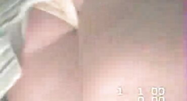 Tamnokosa svećenica domaciporno filmovi dopustila je perverznom šefu da sisa joj zbijeno maca