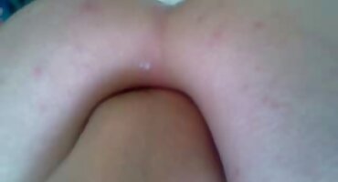 Isprobavanje čizama domaći porno film završilo je cool lezbijskim seksom djevojaka