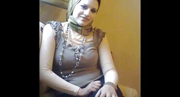 Ruski par je odlučio isprobati domaci xxx filmovi nove senzacije u stilu BDSM-a