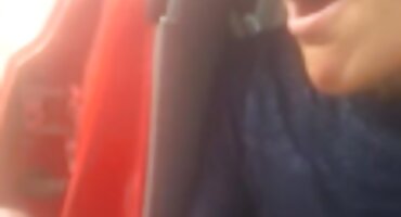 Mlada žena je uzela sluzavu spermu srpski domaci porno na grudi