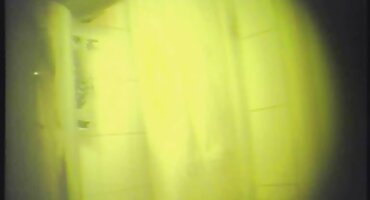 Otac je povukao haljinu na domaći porno film kćer i prisilio ga na tvrdi seks s njim