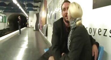 Asian je stavila prst domace porno filmovi u vaginu tijekom strastvene Masturbacije