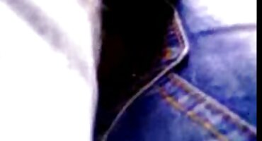 Latinoamerikanke brije joj maca ispred domace porno filmovi kamere, koristeći stroj